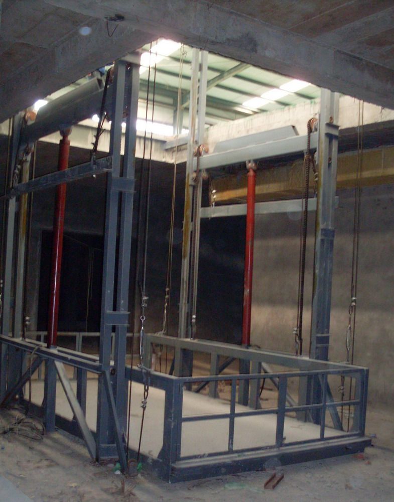 专注广西贵州云南，摩天塔液压货梯——您身边的重型垂直物流解决方案专家！